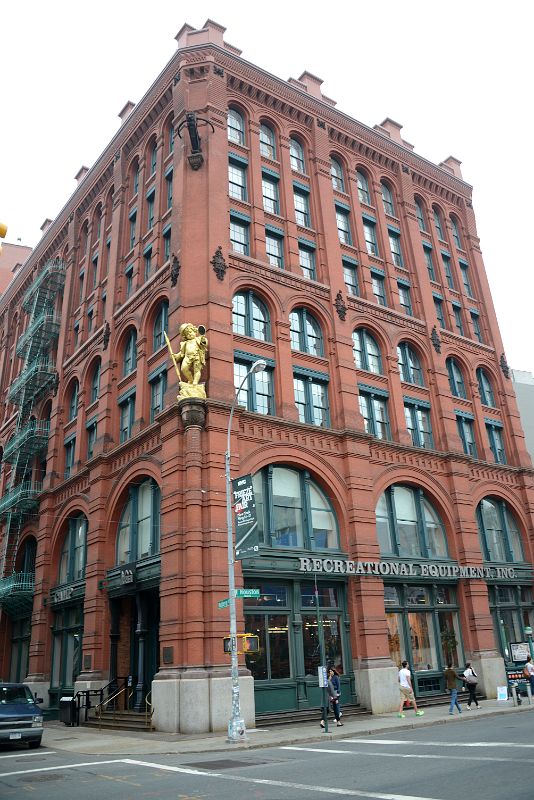 17-1 The Puck Building Was Designed by Albert Wagner In German Rundbogenstil Style of Romanesque Revival Architecture At 295-307 Lafayette St And Houston In Nolita New York City